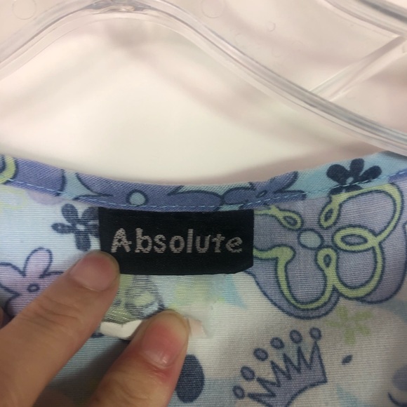 Absolute Scrub Top - Picture 6 of 6